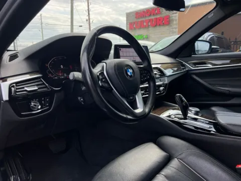 Photos of 2020 BMW 5 Series 530i for sale in Indianapolis, IN at AutoGiant USA Indianapolis
