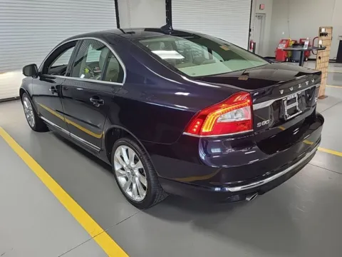 Photos of 2015 Volvo S80 T6 Platinum for sale in Indianapolis, IN at AutoGiant USA Indianapolis