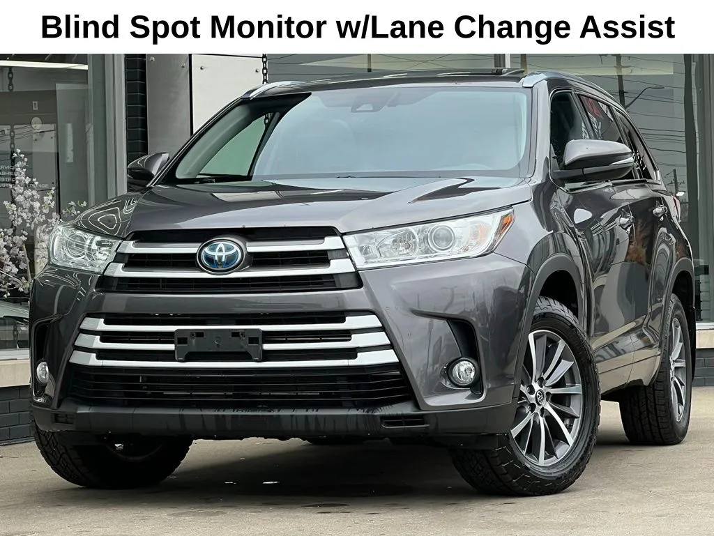 Gray 2018 Toyota Highlander Hybrid XLE for sale in Indianapolis, IN