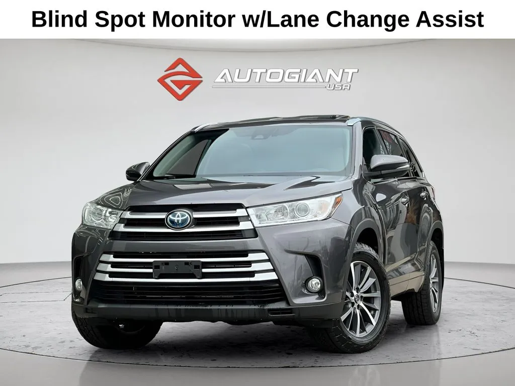 Gray 2018 Toyota Highlander Hybrid XLE for sale in Indianapolis, IN