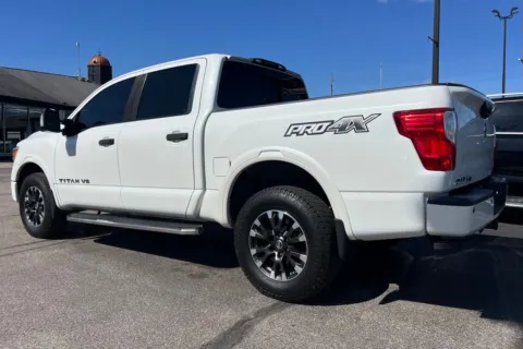 More photos of 2018 Nissan Titan PRO-4X at AutoGiant USA Indianapolis, IN