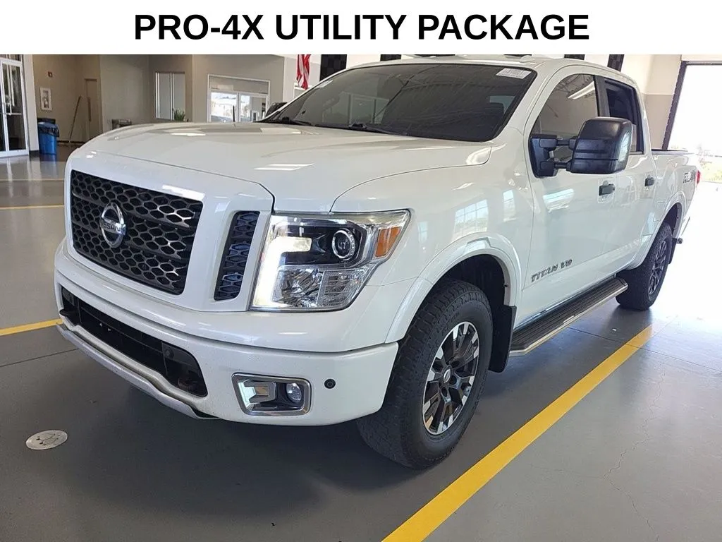 White 2018 Nissan Titan PRO-4X for sale in Indianapolis, IN