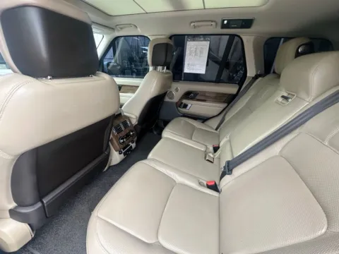 Another view of 2018 Land Rover Range Rover 3.0L V6 Supercharged HSE for sale in Indianapolis, IN at AutoGiant USA Indianapolis
