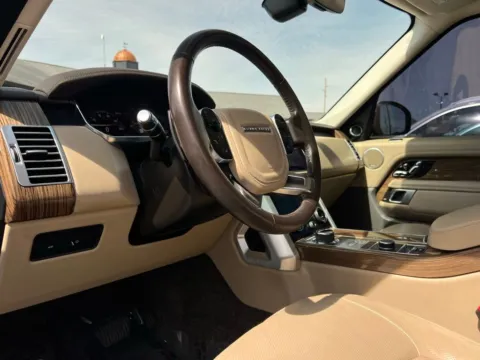 Photos of 2018 Land Rover Range Rover 3.0L V6 Supercharged HSE for sale in Indianapolis, IN at AutoGiant USA Indianapolis