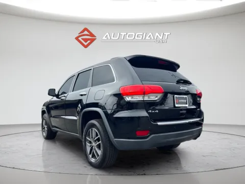 More photos of 2017 Jeep Grand Cherokee Limited at AutoGiant USA Indianapolis, IN