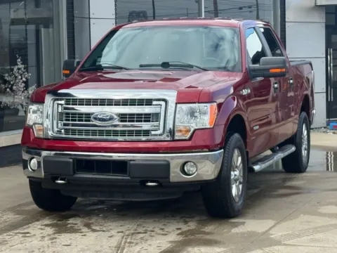 Red 2014 Ford F-150 XLT for sale in Indianapolis, IN