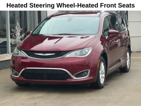 Red 2020 Chrysler Pacifica Touring L for sale in Indianapolis, IN