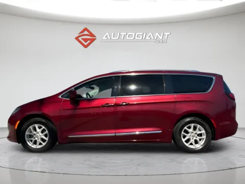 Another view of 2020 Chrysler Pacifica Touring L for sale in Indianapolis, IN at AutoGiant USA Indianapolis