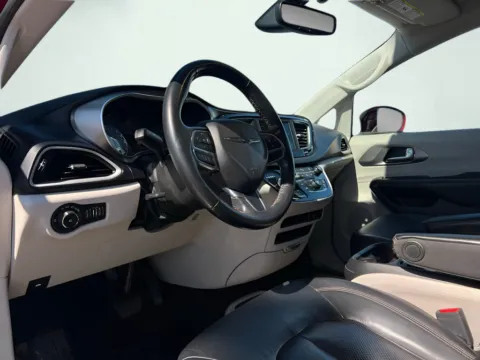 Photos of 2020 Chrysler Pacifica Touring L for sale in Indianapolis, IN at AutoGiant USA Indianapolis