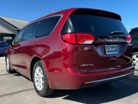 More photos of 2020 Chrysler Pacifica Touring L at AutoGiant USA Indianapolis, IN