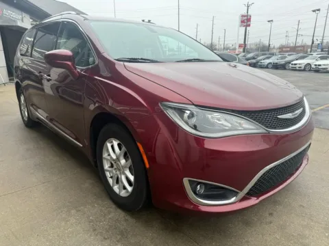 More photos of 2020 Chrysler Pacifica Touring L at AutoGiant USA Indianapolis, IN