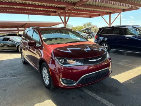 Photos of 2020 Chrysler Pacifica Touring L for sale in Indianapolis, IN at AutoGiant USA Indianapolis