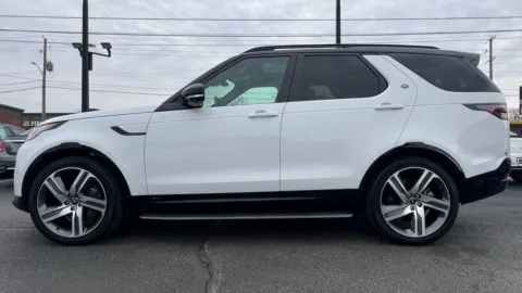 Another view of 2021 Land Rover Discovery HSE R-Dynamic for sale in Indianapolis, IN at AutoGiant USA Indianapolis