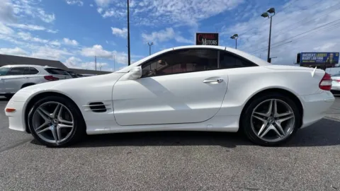 Another view of 2007 Mercedes-Benz SL-Class SL 550 for sale in Indianapolis, IN at AutoGiant USA Indianapolis