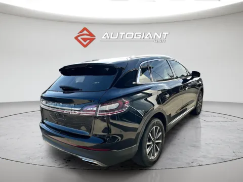 More photos of 2022 Lincoln Nautilus Standard at AutoGiant USA Indianapolis, IN