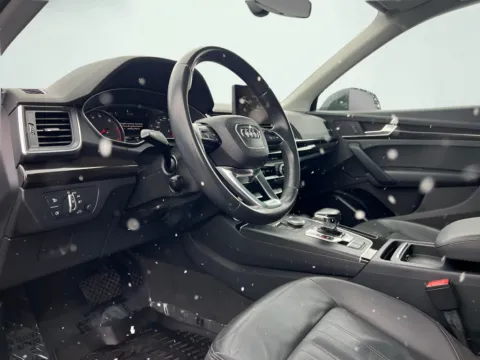 Photos of 2019 Audi Q5 2.0T Premium for sale in Indianapolis, IN at AutoGiant USA Indianapolis