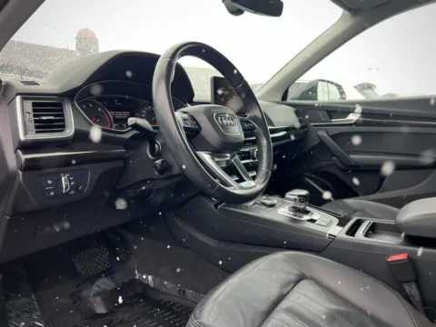 Photos of 2019 Audi Q5 2.0T Premium for sale in Indianapolis, IN at AutoGiant USA Indianapolis