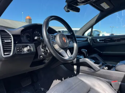 Photos of 2020 Porsche Cayenne for sale in Indianapolis, IN at AutoGiant USA Indianapolis