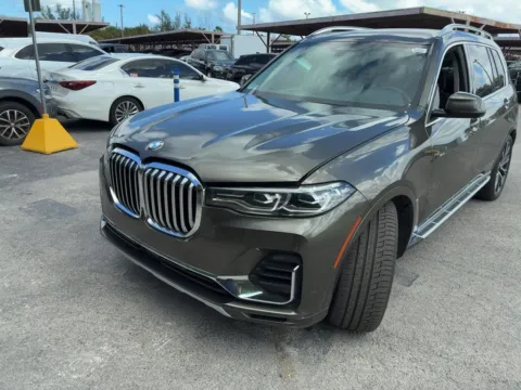 Green 2020 BMW X7 xDrive40i for sale in Indianapolis, IN