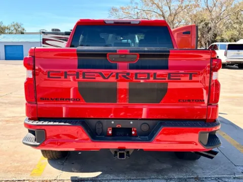More photos of 2021 Chevrolet Silverado 1500 Custom at AutoGiant USA Indianapolis, IN