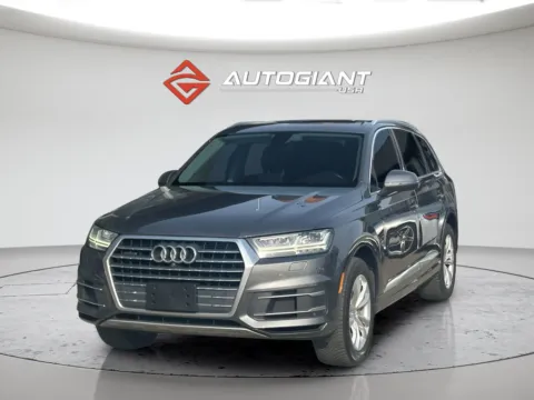 Gray 2019 Audi Q7 45 Premium Plus for sale in Indianapolis, IN