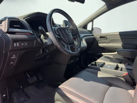 Photos of 2025 Honda Odyssey Sport-L for sale in Indianapolis, IN at AutoGiant USA Indianapolis