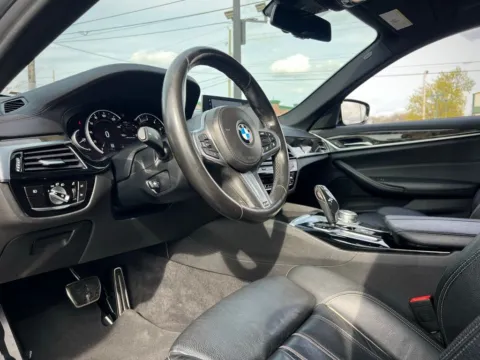 Photos of 2018 BMW 5 Series 530i for sale in Indianapolis, IN at AutoGiant USA Indianapolis