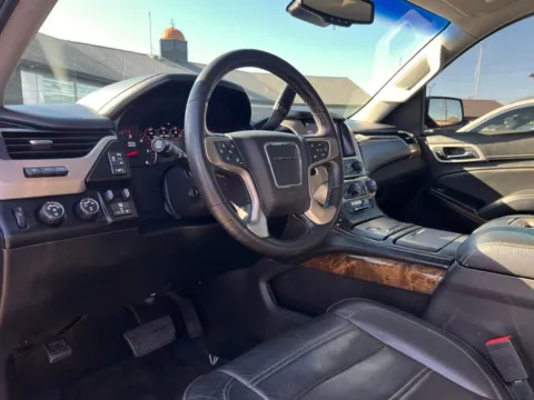 Photos of 2016 GMC Yukon XL Denali for sale in Indianapolis, IN at AutoGiant USA Indianapolis