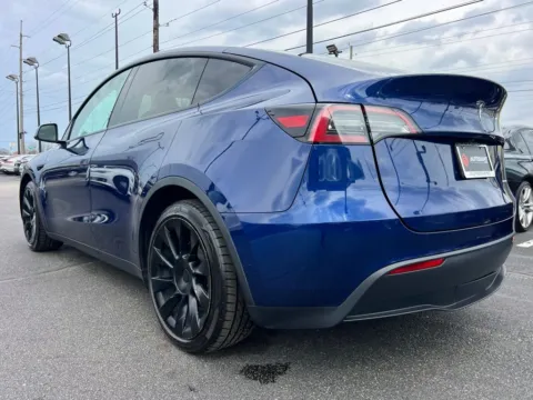 More photos of 2023 Tesla Model Y Long Range at AutoGiant USA Indianapolis, IN