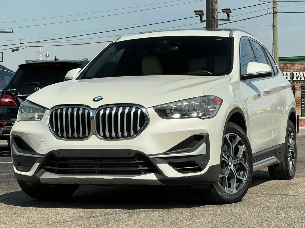 White 2022 BMW X1 sDrive28i for sale in Indianapolis, IN