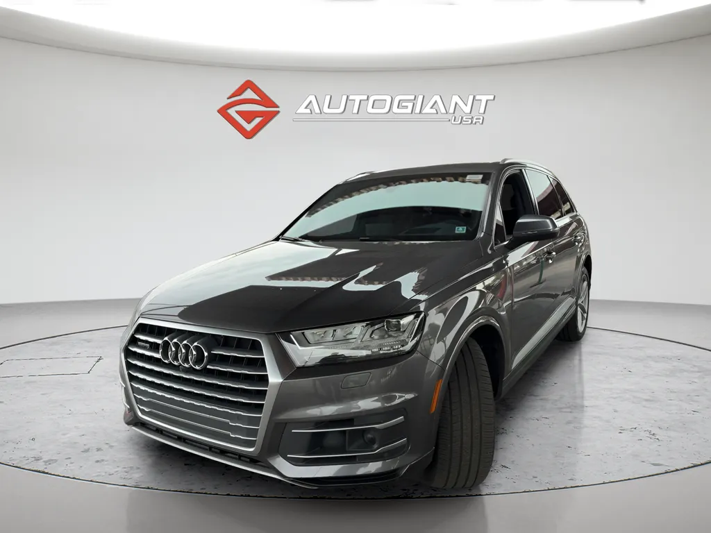 Gray 2018 Audi Q7 3.0T Prestige for sale in Indianapolis, IN