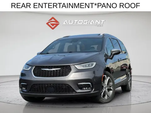 Unknown 2021 Chrysler Pacifica Pinnacle for sale in Indianapolis, IN