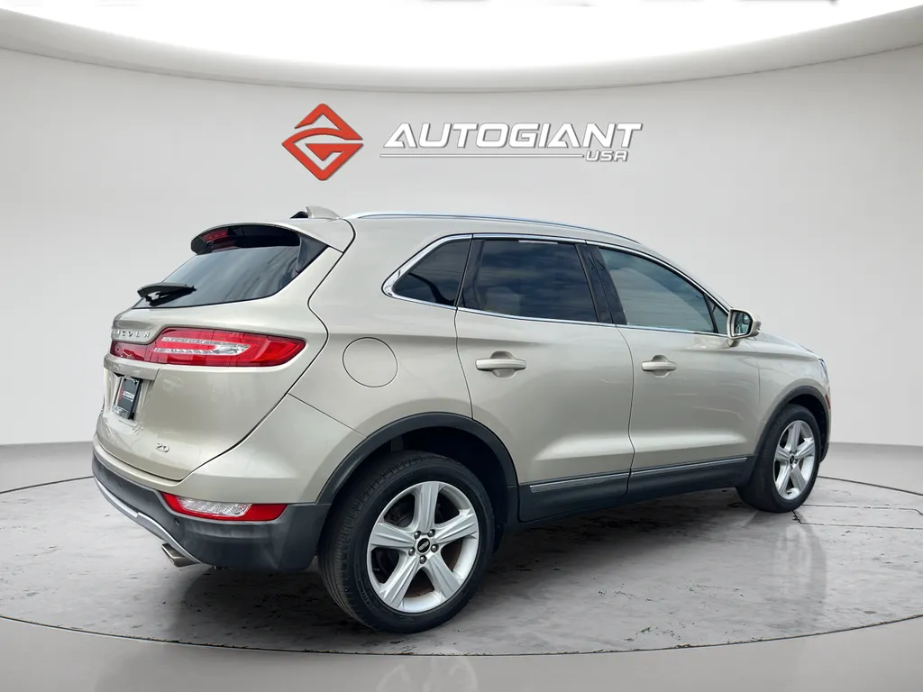 White 2017 Lincoln MKC Premiere for sale in Indianapolis, IN