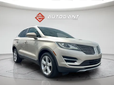 More photos of 2017 Lincoln MKC Premiere at AutoGiant USA Indianapolis, IN