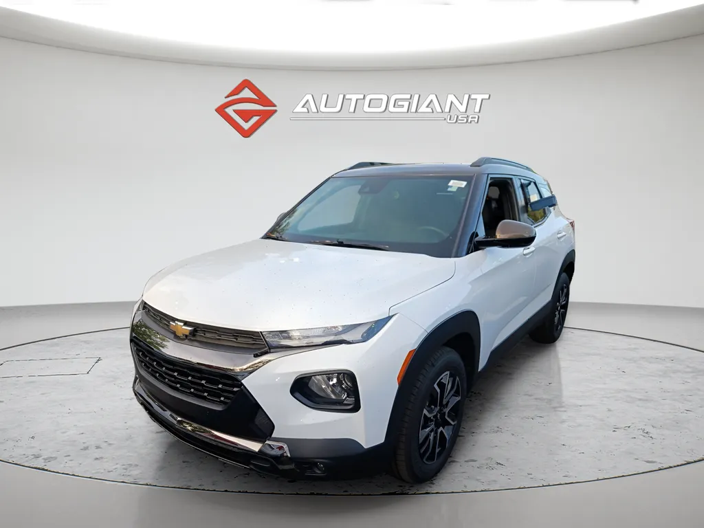 White 2021 Chevrolet TrailBlazer ACTIV for sale in Indianapolis, IN