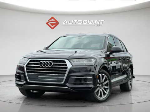Black 2019 Audi Q7 55 Premium Plus for sale in Indianapolis, IN
