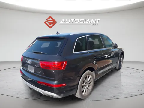 Another view of 2019 Audi Q7 55 Premium Plus for sale in Indianapolis, IN at AutoGiant USA Indianapolis