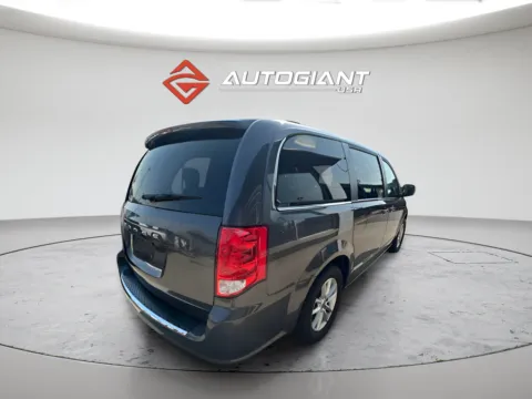 More photos of 2019 Dodge Grand Caravan SXT at AutoGiant USA Indianapolis, IN