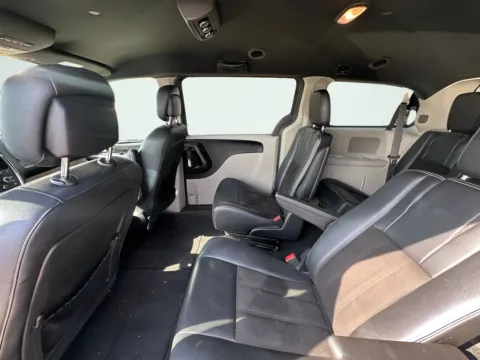 Another view of 2019 Dodge Grand Caravan SXT for sale in Indianapolis, IN at AutoGiant USA Indianapolis