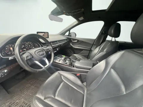 Photos of 2019 Audi Q7 55 Prestige for sale in Indianapolis, IN at AutoGiant USA Indianapolis