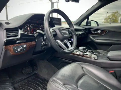 Photos of 2019 Audi Q7 55 Prestige for sale in Indianapolis, IN at AutoGiant USA Indianapolis