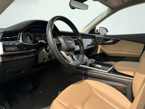 Photos of 2022 Audi Q8 55 Premium Plus for sale in Indianapolis, IN at AutoGiant USA Indianapolis
