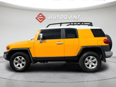 Another view of 2007 Toyota FJ Cruiser for sale in Indianapolis, IN at AutoGiant USA Indianapolis