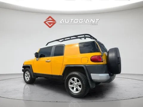 More photos of 2007 Toyota FJ Cruiser at AutoGiant USA Indianapolis, IN