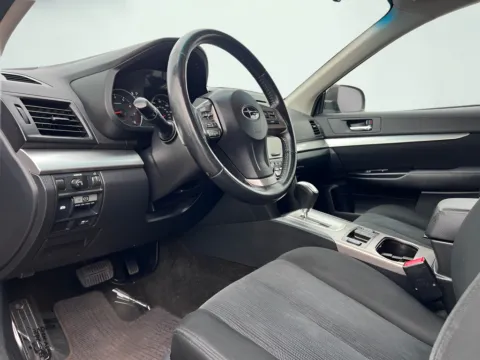 Photos of 2014 Subaru Outback 2.5i Premium for sale in Indianapolis, IN at AutoGiant USA Indianapolis