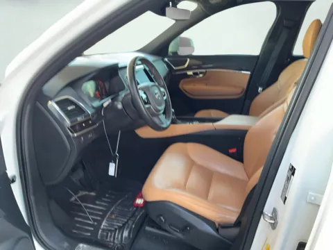 More photos of 2019 Volvo XC90 T6 Momentum at AutoGiant USA Indianapolis, IN