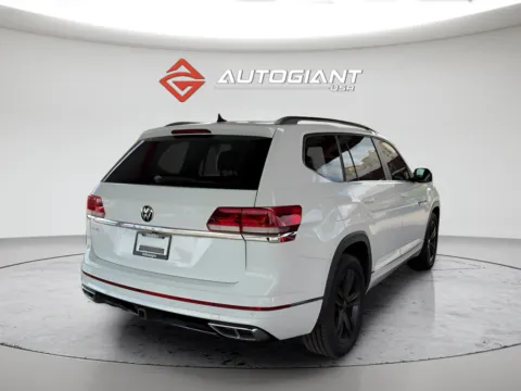 More photos of 2021 Volkswagen Atlas 3.6L V6 SE w/Technology R-Line at AutoGiant USA Indianapolis, IN