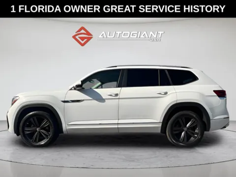 Another view of 2022 Volkswagen Atlas 3.6L V6 SEL R-Line for sale in Indianapolis, IN at AutoGiant USA Indianapolis
