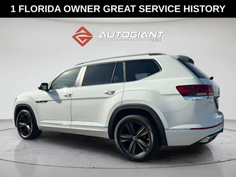 More photos of 2022 Volkswagen Atlas 3.6L V6 SEL R-Line at AutoGiant USA Indianapolis, IN