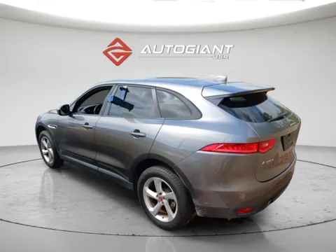 More photos of 2018 Jaguar F-PACE 30t Premium at AutoGiant USA Indianapolis, IN